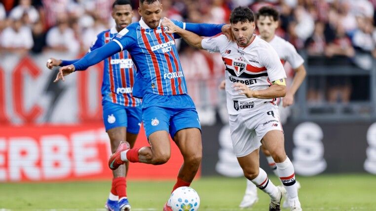 SP - BRASILEIRO A 2026, SÃO PAULO X BAHIA - ESPORTES - SP - BRAGANÇA PAULISTA - 03/05/2026 - BRASILEIRO A 2026, SÃO PAULO X BAHIA - Calleri jogador do São Paulo durante partida contra o Bahia no estádio Cícero De Souza Marques pelo campeonato Brasileiro A 2026. 03/05/2026 - Foto: MARCELLO ZAMBRANA/AGIF - AGÊNCIA DE FOTOGRAFIA/AGIF - AGÊNCIA DE FOTOGRAFIA/ESTADÃO CONTEÚDO
