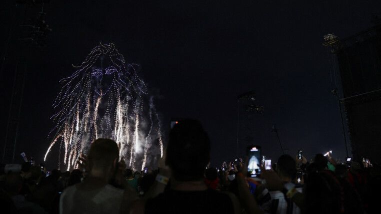 People attend Shakira's open concert at Copacabana beach in Rio de Janeiro, Brazil, May 2, 2026. REUTERS/Ricardo Moraes