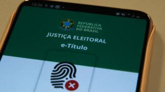 Imagem da tela de um celular com o aplicativo da Justiça Eleitoral