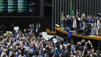 Plenário da Câmara dos Deputados durante sessão conjunta do Congresso destinada à deliberação do veto presidencial ao PL da Dosimetria
