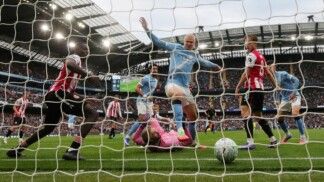 6. O atacante Erling Haaland, do Manchester City, comemora após marcar o segundo gol da equipe