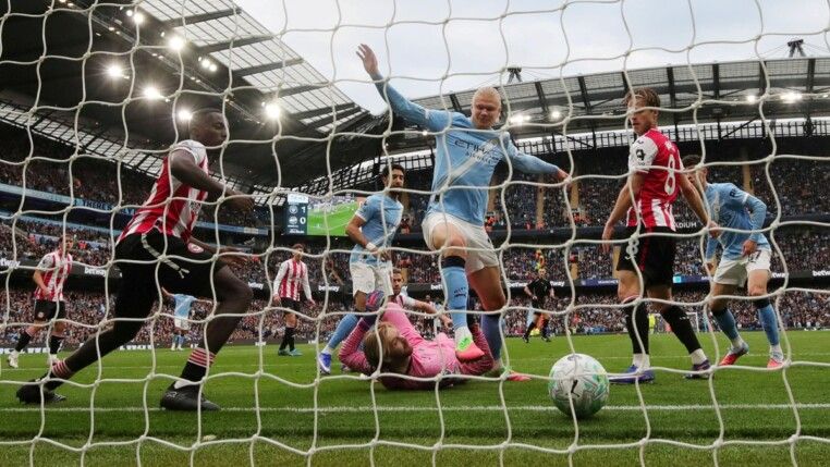6. O atacante Erling Haaland, do Manchester City, comemora após marcar o segundo gol da equipe