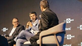 Marcos Rogério, senador do PL, durante participação no Fórum Esfera 2026, em Guarujá (SP)