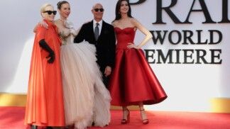 Anne Hathaway, Meryl Streep, Emily Blunt e Stanley Tucci durante o tapete vermelho da estreia de “O Diabo Veste Prada 2”, em Nova York, nos Estados Unidos, em 20/04/2026
