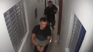 Momento da prisão de Douglas Alves da Silva, acusado de atropelar e arrastar Tainara Souza Santos
