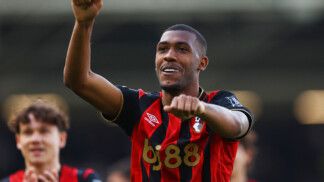 Brasileiro Rayan marca e brilha na vitória Bournemouth