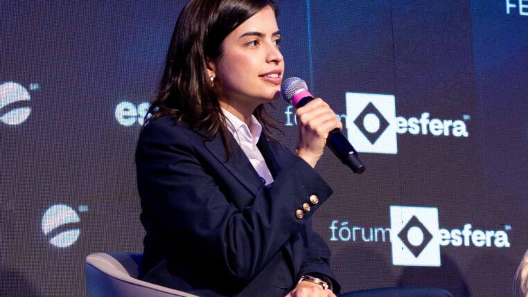 Deputada Tabata Amaral (PSB) no Fórum Esfera 2026