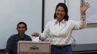 Candidata à presidência, Keiko Fujimori vota no Peru