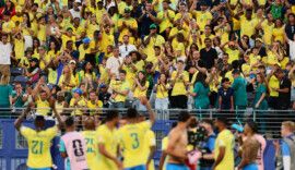 Torcida do Brasil no jogo contra o Marrocos, o primeiro da Copa do Mundo