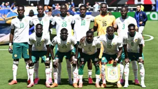Seleção de Senegal perfilada para enfrentar a França na Copa do Mundo 2026