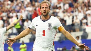 Harry Kane comemora gol da Inglaterra contra a Croácia