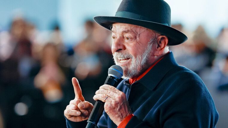 Lula em anúncio das obras de retomada da indústria naval e ‘offshore’ brasileira em Santa Catarina