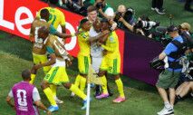 Soccer Football - FIFA World Cup 2026 - Group A - South Africa v South Korea - Estadio Monterrey, Monterrey, Mexico - June 24, 2026 South Africa's Thapelo Maseko celebrates scoring their first goal with teammates REUTERS/Raquel Cunha