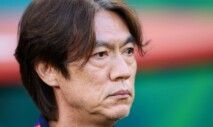 Técnico da Coreia do Sul renuncia após Coreia do Sul cair na fase de grupos