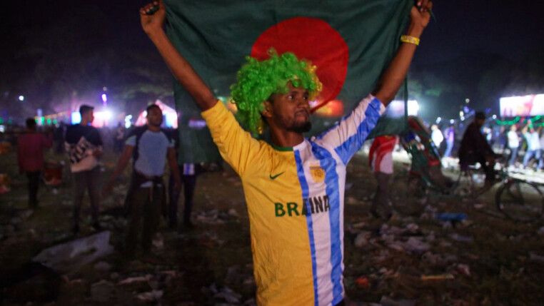 Torcedor de Bangladesh no documentário "Dhaka Vibra"