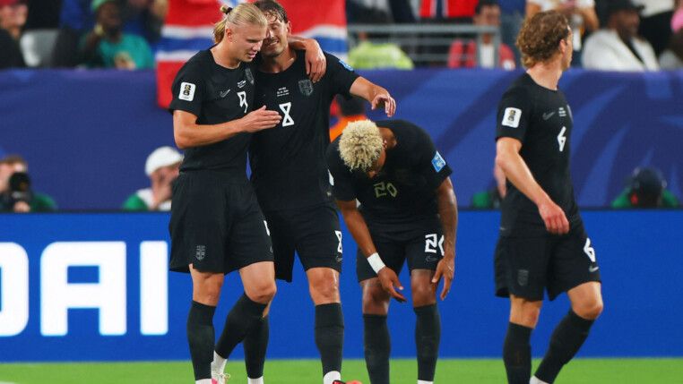 Soccer Football - FIFA World Cup 2026 - Group I - Norway v Senegal - New York/New Jersey Stadium, East Rutherford, New Jersey, U.S. - June 22, 2026 Norway's Erling Haaland celebrates scoring their third goal with Sander Berge REUTERS/Mike Segar