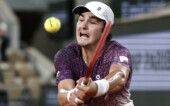 French Open Tennis - French Open - Roland Garros, Paris, France - June 2, 2026 Brazil's Joao Fonseca in action during his quarter final match against Czech Republic's Jakub Mensik REUTERS/Benoit Tessier
