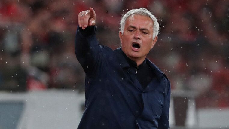 FILE PHOTO: Soccer Football - Primeira Liga - Benfica v S.C. Braga - Estadio da Luz, Lisbon, Portugal - May 11, 2026 Benfica coach Jose Mourinho REUTERS/Pedro Rocha/File Photo