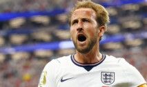 Soccer Football - FIFA World Cup 2026 - Group L - England v Croatia - Dallas Stadium, Arlington, Texas, U.S. - June 17, 2026 England's Harry Kane celebrates scoring their second goal REUTERS/Hannah Mckay