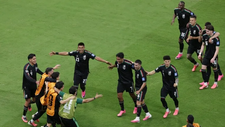 Soccer Football - FIFA World Cup 2026 - Group A - Mexico v South Korea - Estadio Guadalajara, Guadalajara, Mexico - June 18, 2026 Mexico's Luis Romo celebrates scoring their first goal with teammates REUTERS/Amanda Perobelli