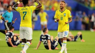 Soccer Football - FIFA World Cup 2026 - Group C - Scotland v Brazil - Miami Stadium, Miami Gardens, Florida, U.S. - June 24, 2026 Brazil's Neymar Jr. celebrates after the match with Vinicius Junior IMAGN IMAGES via Reuters/Sam Navarro TPX IMAGES OF THE DAY