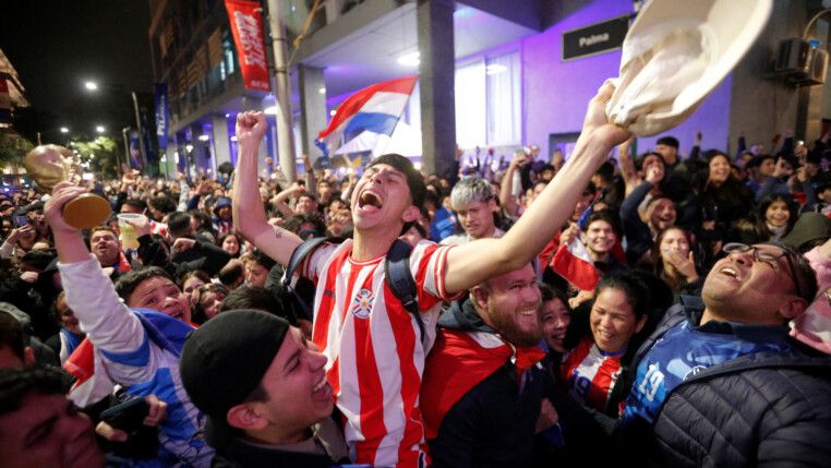 Soccer Football - FIFA World Cup 2026 - Round of 32 - Germany v Paraguay - Fans gather in Asuncion - Asuncion, Paraguay - June 29, 2026 Paraguay fans celebrate in Asuncion after the match REUTERS/Cesar Olmedo TPX IMAGES OF THE DAY