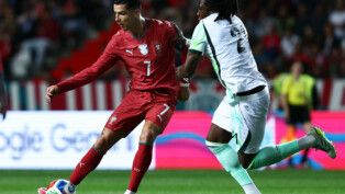 Soccer Football - International Friendly - Portugal v Nigeria - Estadio Dr. Magalhaes Pessoa, Leiria, Portugal - June 10, 2026 Portugal's Cristiano Ronaldo in action with Nigeria's Calvin Bassey REUTERS/Rodrigo Antunes