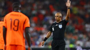 Soccer Football - FIFA World Cup 2026 - Round of 32 - Netherlands v Morocco - Estadio Monterrey, Monterrey, Mexico - June 29, 2026 Referee Wilton Sampaio reacts REUTERS/Daniel Becerril