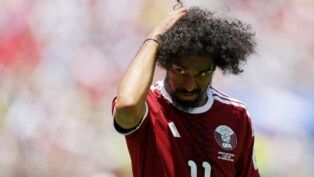 Akram Afif, do Catar, reage durante a partida diante da Suíça, no Estádio da Baía de São Francisco, Santa Clara, Califórnia