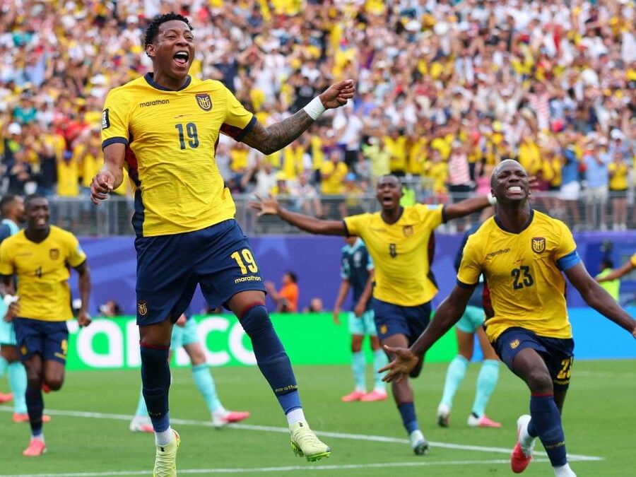 Atacante do Flamengo brilha, Equador vence Alemanha e volta ao mata-mata da  Copa do Mundo | TMC