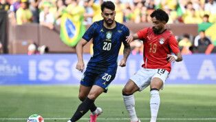 Lucas Paqueta e Marawan Attia no amistoso Brazil x Egito