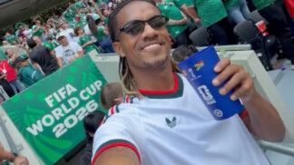 André Carrillo, jogador do Corinthians, vê abertura da Copa do Mundo no Estádio Azteca