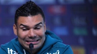 Casemiro em coletiva da seleção