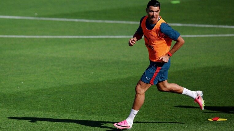 Cristiano Ronaldo em treino de Portugal