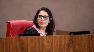 A ministra Estela Aranha do TSE
