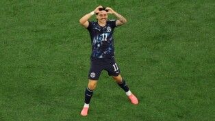 Maurício comemora o gol de honra do Paraguai na derrota por 4 a 1 para os Estados Unidos, pela primeira rodada do Grupo D da Copa do Mundo de 2022, em Los Angeles