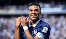 Kylian Mbappé comemora gol contra Senegal na Copa do Mundo de 2026