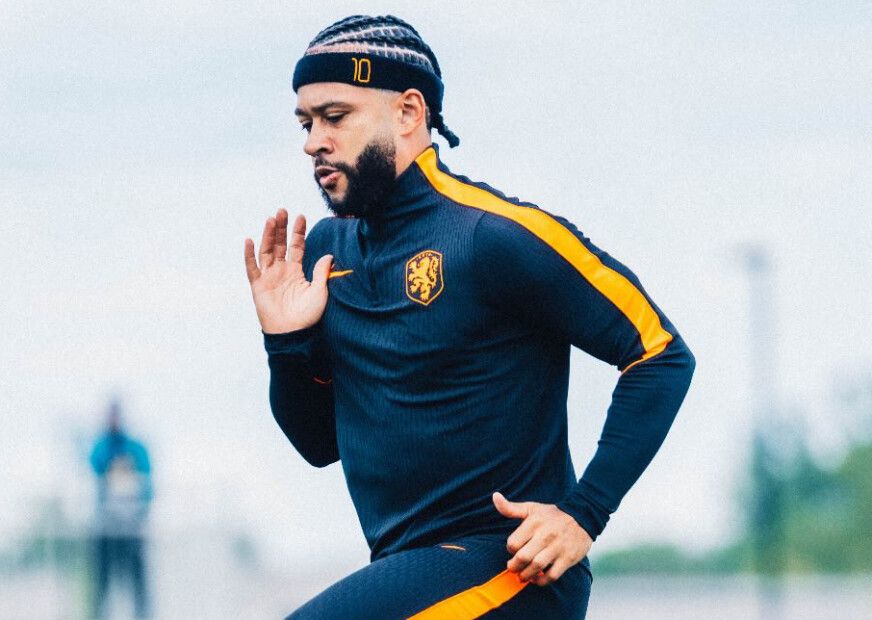 Memphis Depay em treino da Holanda na Copa do Mundo