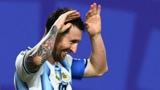 nel Messi, da Argentina, comemora após marcar o terceiro gol da equipe.