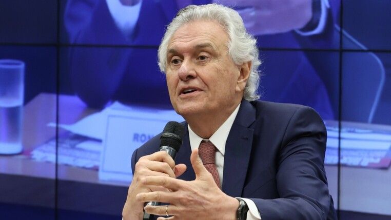 Comissão Especial que analisa a proposta de emenda à Constituição da segurança pública (PEC 018/2025), a chamada PEC da Segurança Pública, realiza audiência, às 10h, para debater o tema Competências federativas na segurança públicas sob a ótica estadual. Participam os governadores de Goiás, Ronaldo Caiado, e de São Paulo, Tarcísio de Freitas.