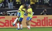 Tainá Maranhão, do Brasil, comemora seu gol marcado sobre os Estados Unidos, em amistoso internacional do futebol feminino realizado na Neo Química Arena na zona leste da capital paulista