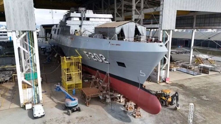 Marinha lança terceira fragata do programa Tamandaré em SC