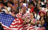 FIFA World Cup 2026 - Group D - United States v Paraguay Torcedores dos Estados Unidos comemoram após a vitória por 4 a 1 sobre o Paraguai na estreia das equipes pelo Grupo D da Copa do Mundo de 2026, no Los Angeles Stadium, em Inglewood, Califórnia