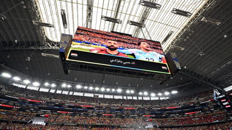 Estádio AT&T, em Dallas (EUA), no jogo entre Austrália e Egito