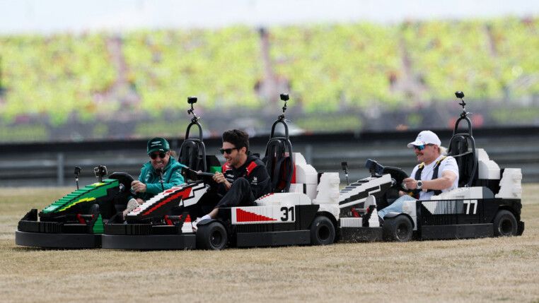 Pilotos da F1 participam de corrida de Lego antes do GP da Grã-Bretanha