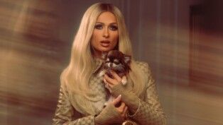 Internato onde Paris Hilton diz ter sofrido abusos fecha por não ter condições de saúde e segurança aos alunos