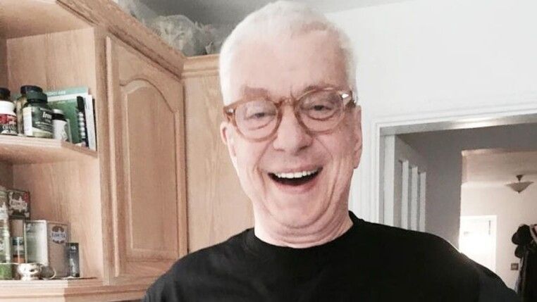 Morte de Renato Machado comove colegas de profissão: "Um lord"