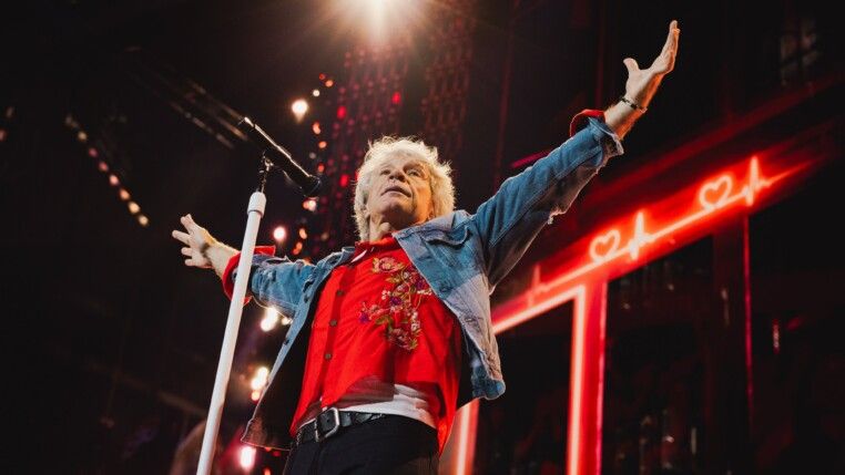 Jon Bon Jovi em show no Madison Square Garden, em Nova Iorque (EUA)