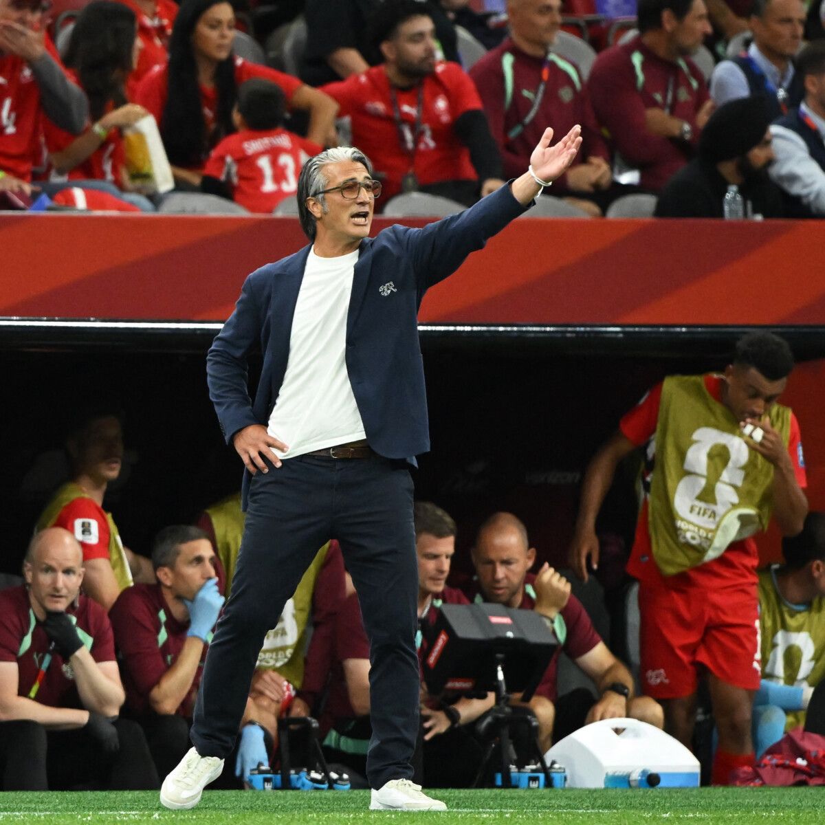 EUIC 2026 STAFF ピンバッチ Técnico da Suíça: 'Não estou 100% satisfeito, mas muito feliz' | TMC