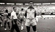 NYT publica obituário de Garrincha com atraso de 43 anos